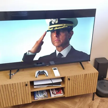W Centrum Luksusowy, Klimatyzacja, Full Opcja, Zameldowanie 24h, Duzy Parking, Balkon, Playstation 5, Ekspres, Netflix, Winda, Fv, Nowy Budynek Starogard Gdanski