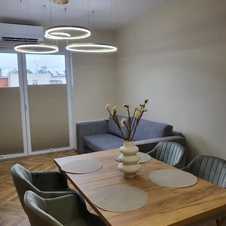 Apartment W Centrum Luksusowy, Klimatyzacja, Full Opcja, Zameldowanie 24h, Duzy Parking, Balkon, Playstation 5, Ekspres, Netflix, Winda, Fv, Nowy Budynek Starogard Gdanski