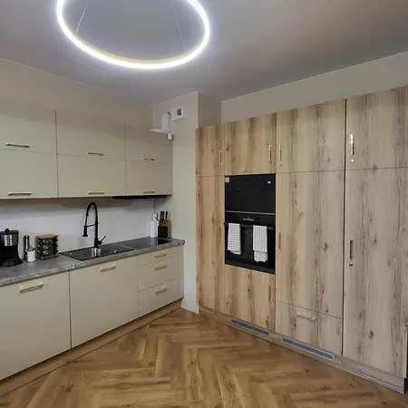 W Centrum Luksusowy, Klimatyzacja, Full Opcja, Zameldowanie 24h, Duzy Parking, Balkon, Playstation 5, Ekspres, Netflix, Winda, Fv, Nowy Budynek Appartamento