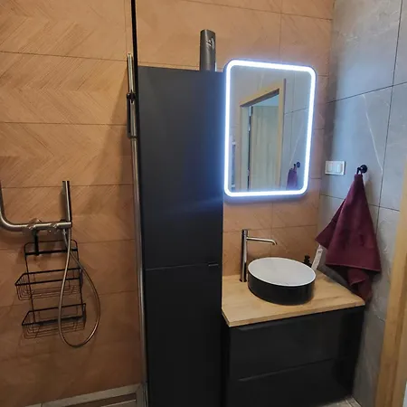 W Centrum Luksusowy, Klimatyzacja, Full Opcja, Zameldowanie 24h, Duzy Parking, Balkon, Playstation 5, Ekspres, Netflix, Winda, Fv, Nowy Budynek דירה