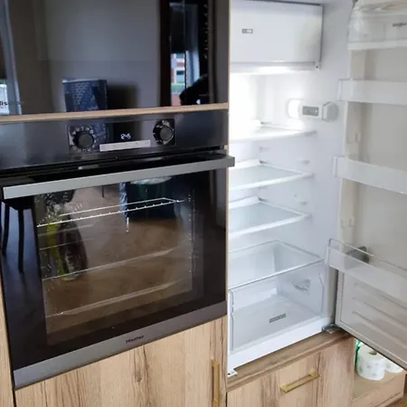 W Centrum Luksusowy, Klimatyzacja, Full Opcja, Zameldowanie 24h, Duzy Parking, Balkon, Playstation 5, Ekspres, Netflix, Winda, Fv, Nowy Budynek דירה Starogard Gdański
