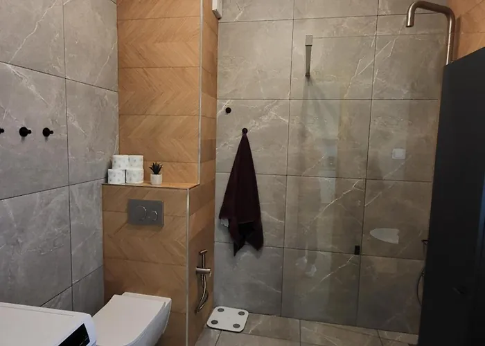 Appartamento W Centrum Luksusowy, Klimatyzacja, Full Opcja, Zameldowanie 24h, Duzy Parking, Balkon, Playstation 5, Ekspres, Netflix, Winda, Fv, Nowy Budynek