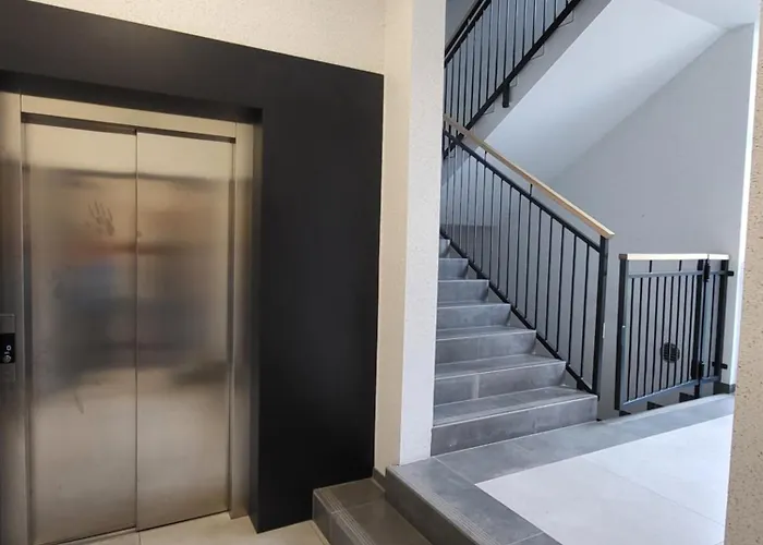 W Centrum Luksusowy, Klimatyzacja, Full Opcja, Zameldowanie 24h, Duzy Parking, Balkon, Playstation 5, Ekspres, Netflix, Winda, Fv, Nowy Budynek Starogard Gdański