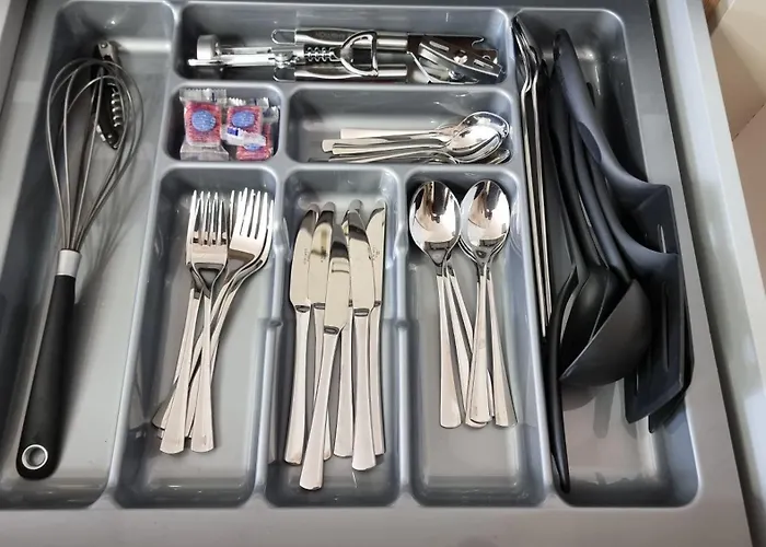 Lägenhet W Centrum Luksusowy, Klimatyzacja, Full Opcja, Zameldowanie 24h, Duzy Parking, Balkon, Playstation 5, Ekspres, Netflix, Winda, Fv, Nowy Budynek